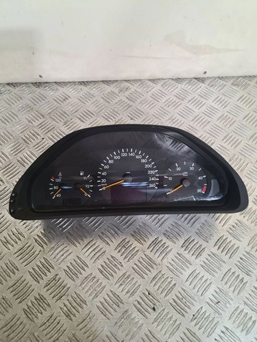 Mercedes benz w210 2000 - mercedes-benz, e